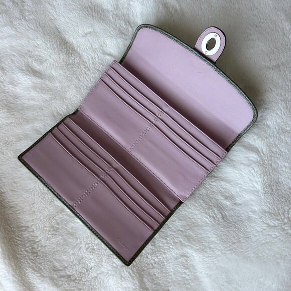 Stunning Classic Green Coach Leather Wallet With Pink Interior - Picture 3 of 4